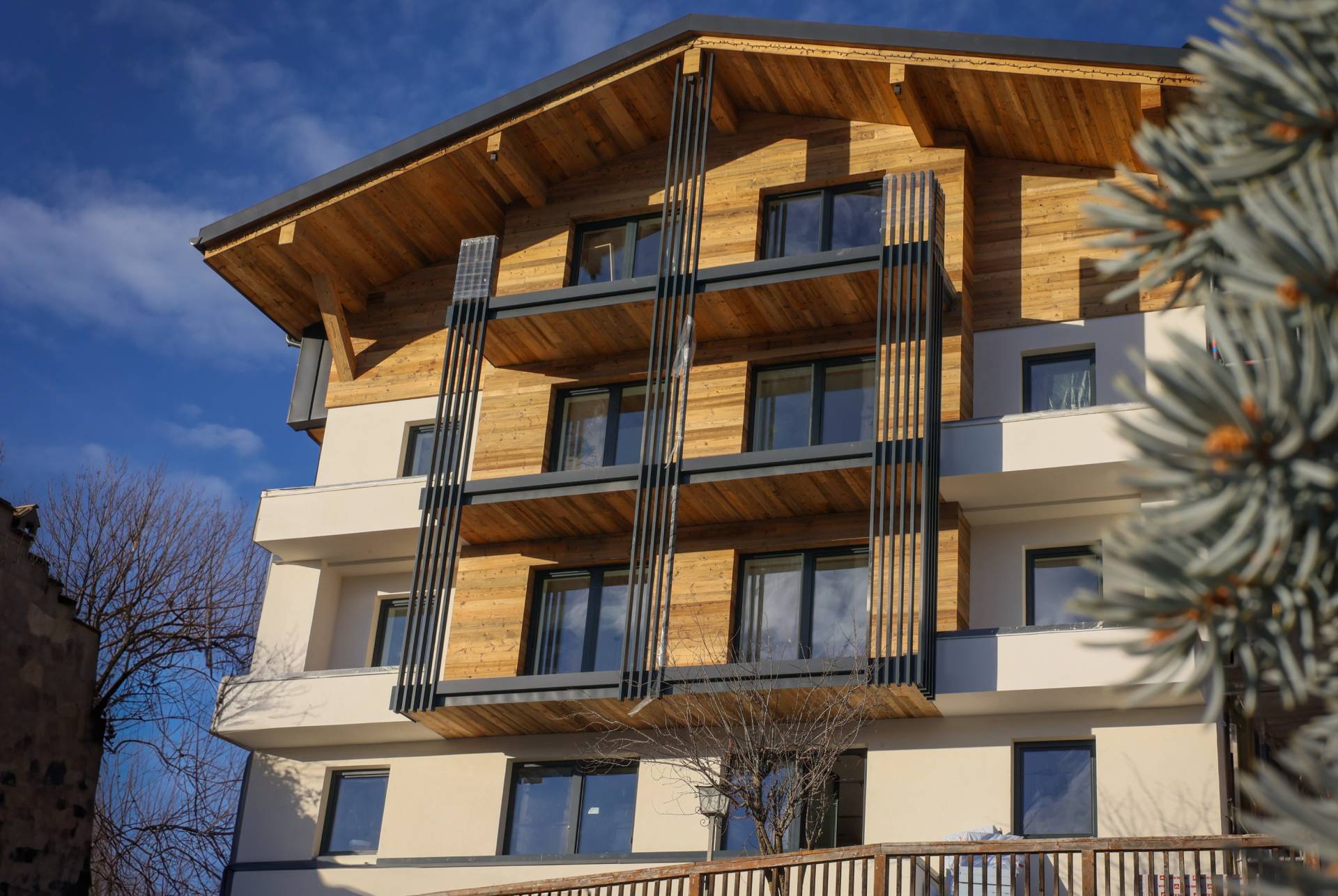 Villa Corozzola - Hotel Alpino Varena